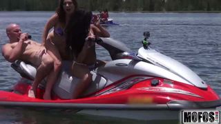 Teens Ride the Party Boat video starring Eva Saldana – Mofos